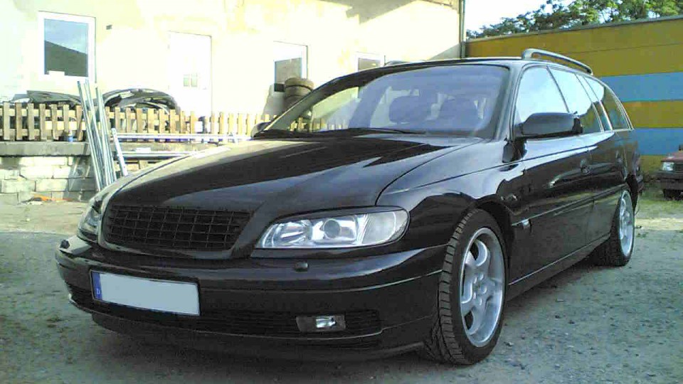 Opel Omega B 2.2i Kombi