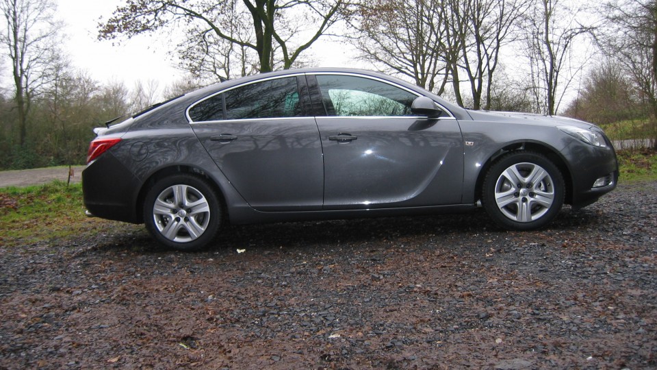 GREY BULL (Opel Insignia - 5-Türer)