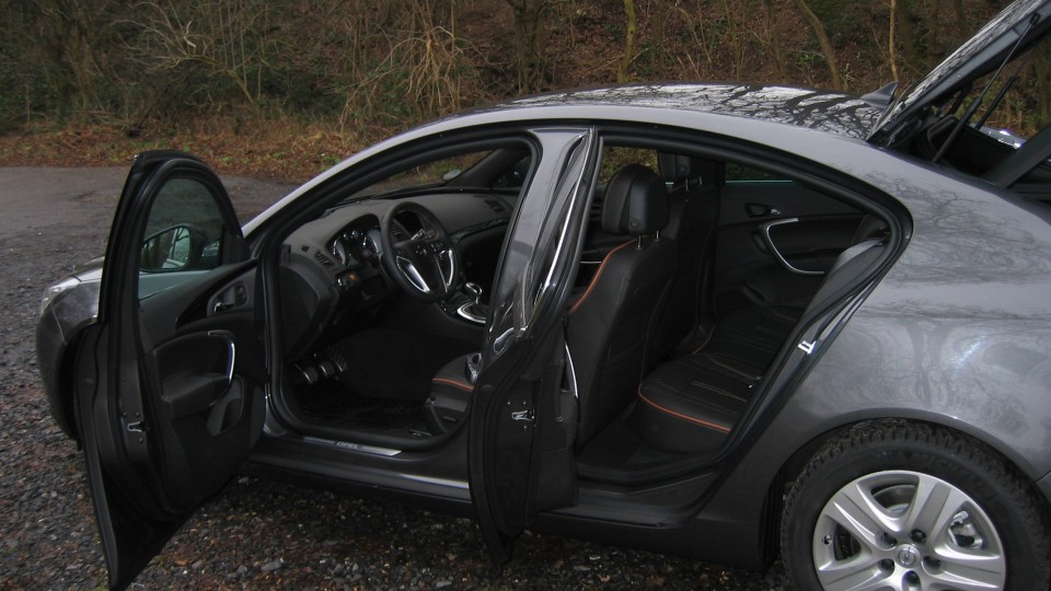 GREY BULL (Opel Insignia - 5-Türer)