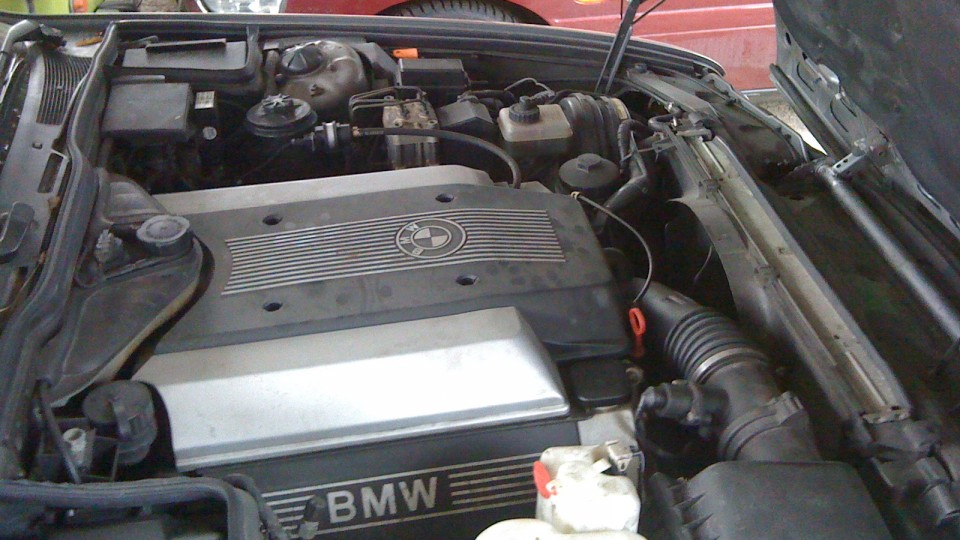 BMW E32 740I