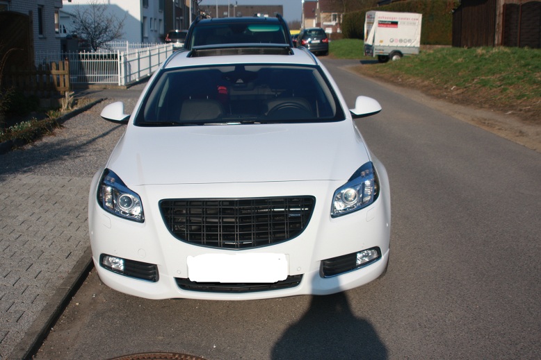 Opel Insignia ST White (Opel Insignia - Sports Tourer)
