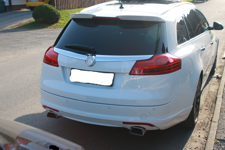 Opel Insignia ST White (Opel Insignia - Sports Tourer)