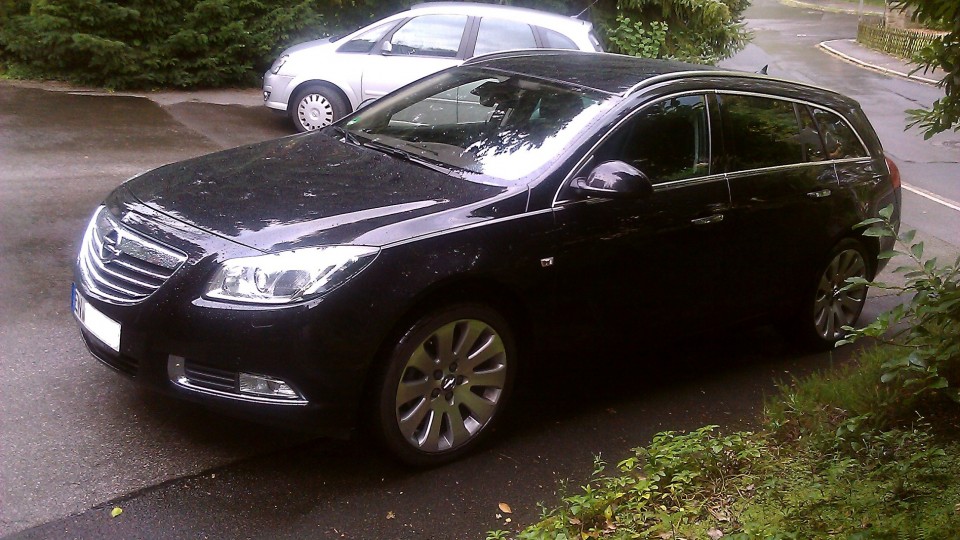 Insignia ST Cosmo 2.0T 4x4 (Opel Insignia - Sports Tourer)