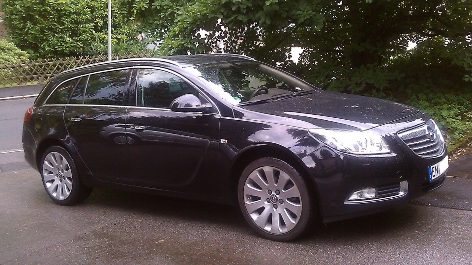 Insignia ST Cosmo 2.0T 4x4 (Opel Insignia - Sports Tourer)