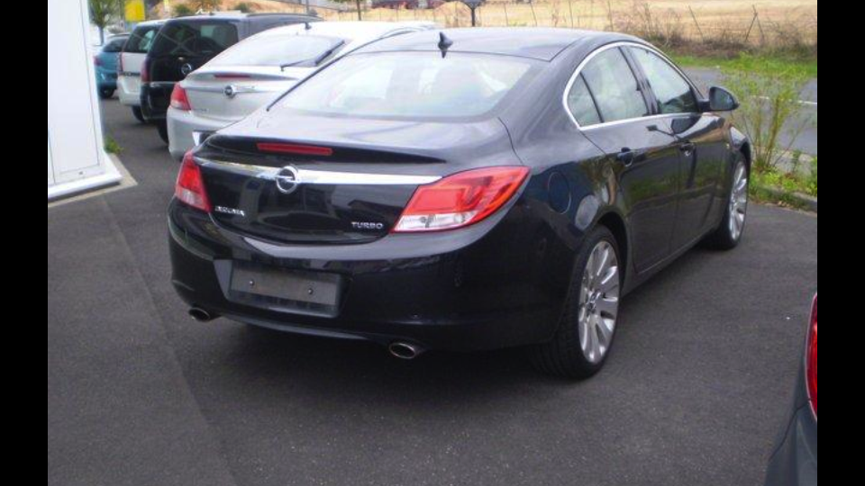 Opel Insignia 1.6 Turbo (Opel Insignia - 4-Türer)