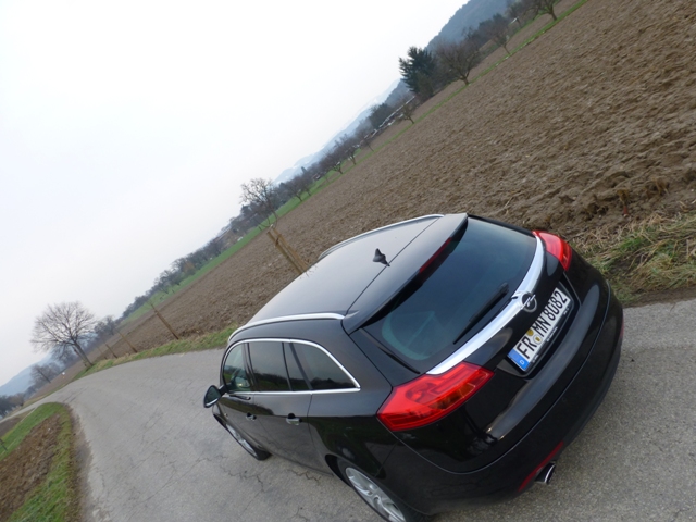 Insignia Sports Tourer (Opel Insignia - Sports Tourer)