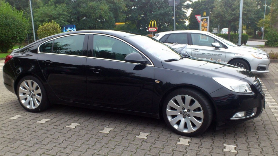 Insignia Sport, Fließheck (Opel Insignia - 5-Türer)