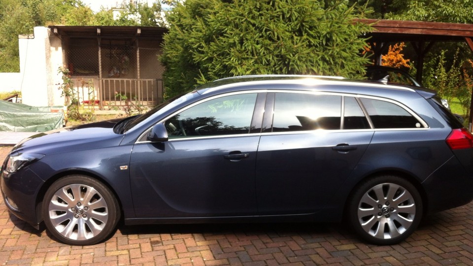 Opel Insignia Sports Tourer 1.6T (Opel Insignia - Sports Tourer)