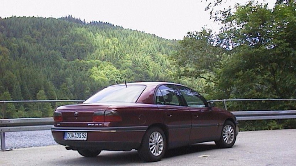 Omega 2,5 V6