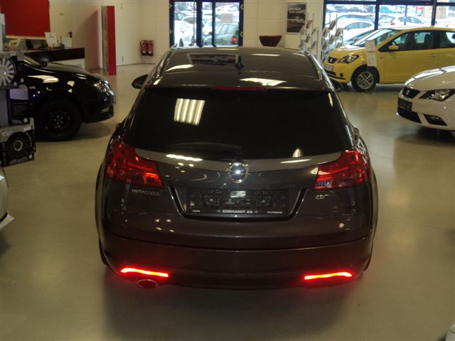 Opel Insignia Cosmo (Opel Insignia - Sports Tourer)