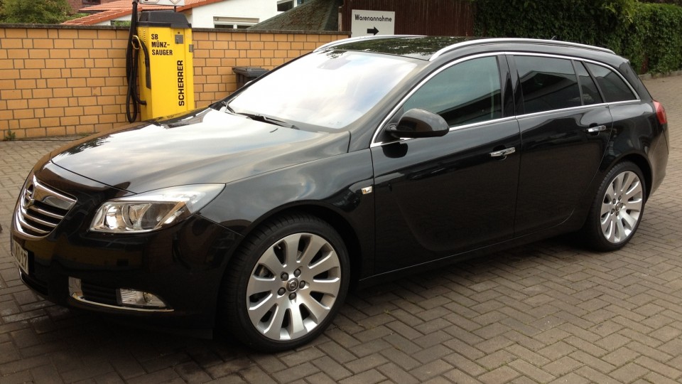 Insignia (Opel Insignia - Sports Tourer)