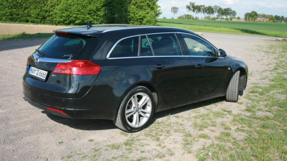 Insi (Opel Insignia - Sports Tourer)
