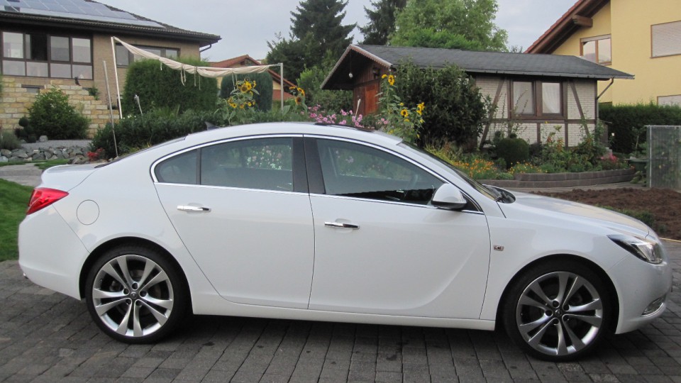 Insignia 2.8 V6 4x4, 6-Gang (Opel Insignia - 4-Türer)