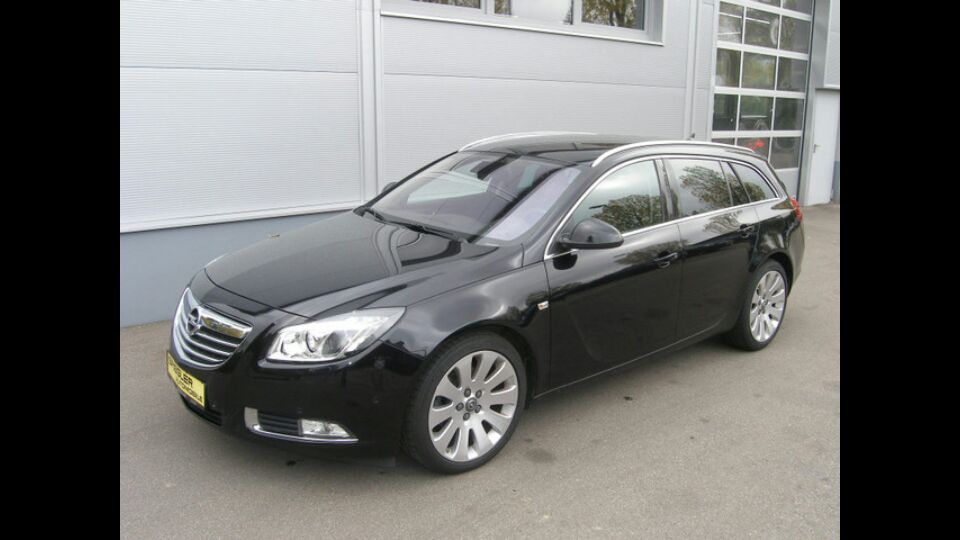 Insignia (Opel Insignia - Sports Tourer)