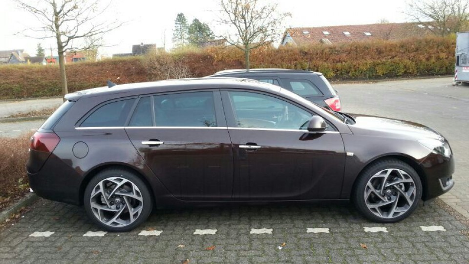 Insignia 2.0 Bi-Turbo (Opel Insignia - Sports Tourer)