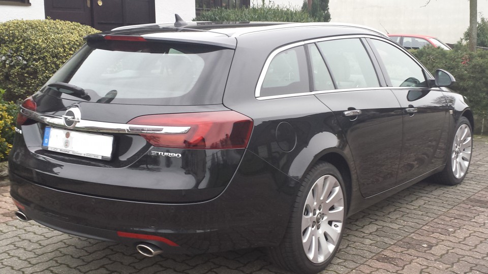Insignia (Opel Insignia - Sports Tourer)