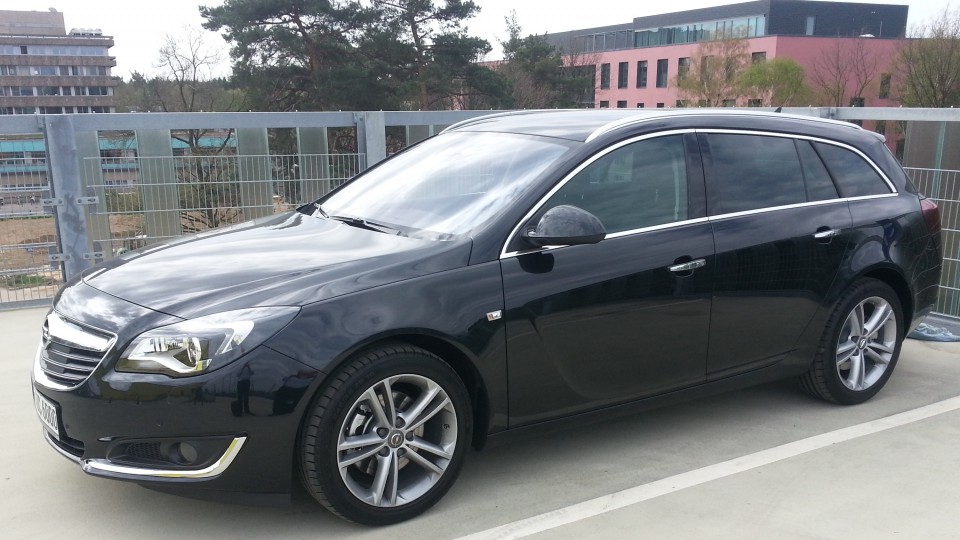 Opel Insignia Sports Tourer INNOVATION 2.0 BiTurbo CDTI ecoFLEX, 143 kW (195 PS) Start/Stop (MT6) (0JT35 MPJ1) (Opel Insignia - Sports Tourer)