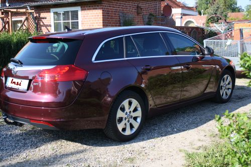 VERY BERRY RED Insi (Opel Insignia - Sports Tourer)