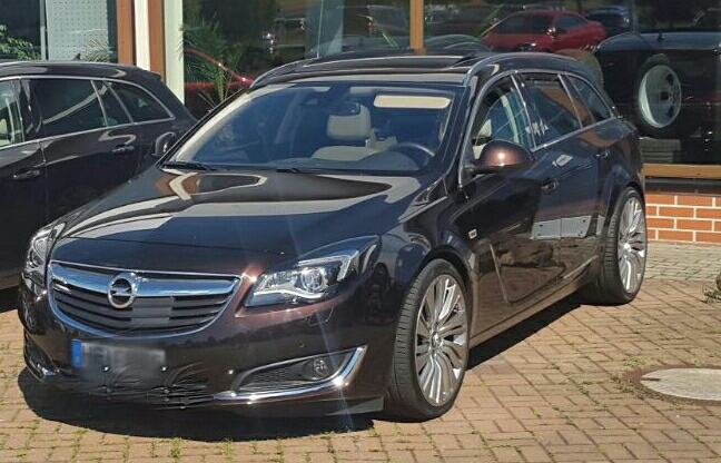 Insigna sports tourer