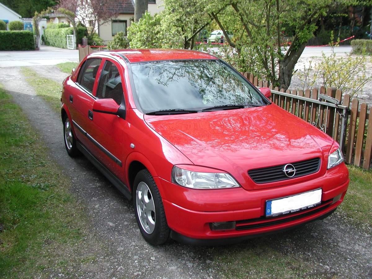 Unser 2. Opel, treue Seele seit 18 Jahren. 2000 Edition 1,6L 16V