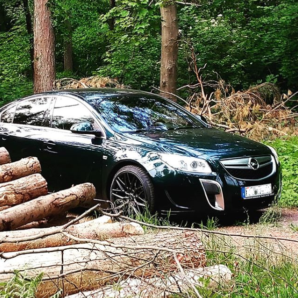 Opel Insignia A OPC 2.8 V6 4x4 Turbo in Smaragdgrün