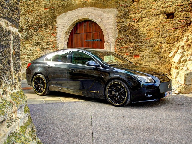Bitter Insignia  Black Widow  auf OPC Basis