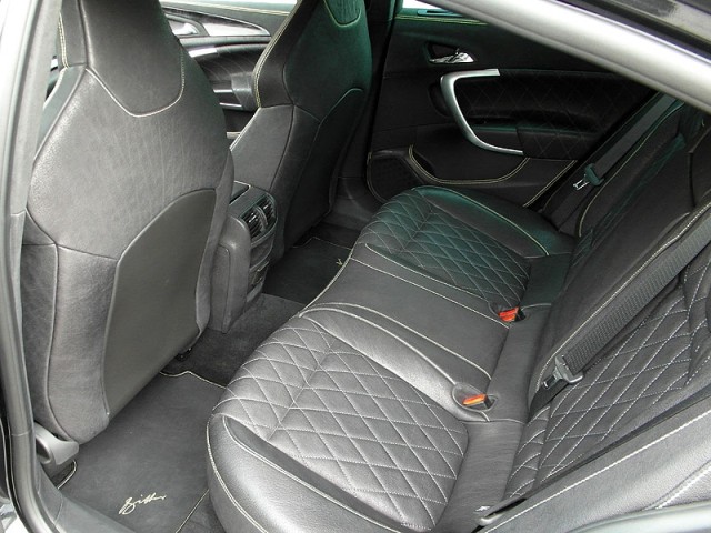 Bitter Insignia  Black Widow  auf OPC Basis
