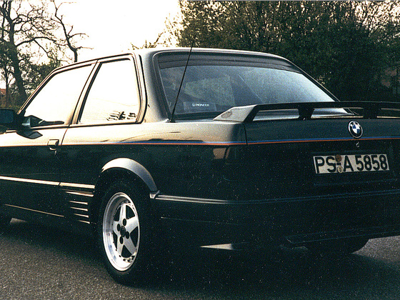 BMW 320i (64a)