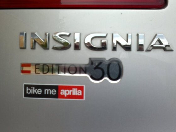Insignia "Edition 30"