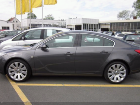 Opel Insignia 2,0T (mein Bumblebee) (Opel Insignia - 5-Türer)